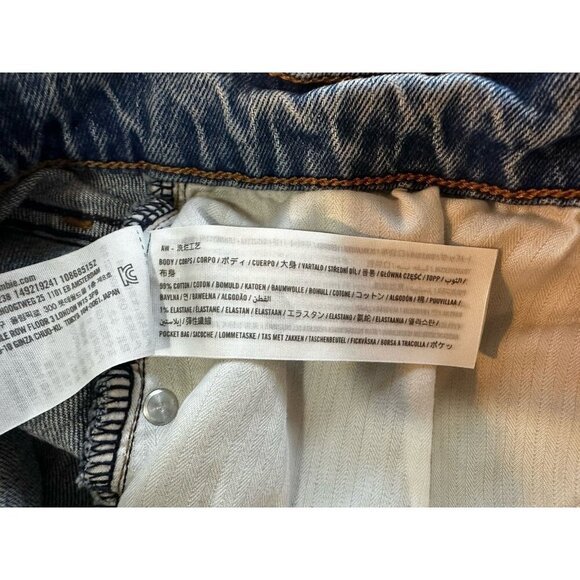 Abercrombie Curve Love High Rise Mom Short Medium Wash Size 33 - Picture 5 of 9